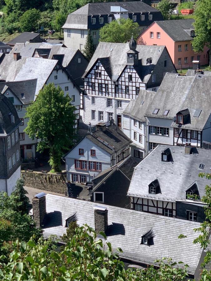 Manoir -1654- Historisch Schlafen In Monschaus Altstadt 外观 照片