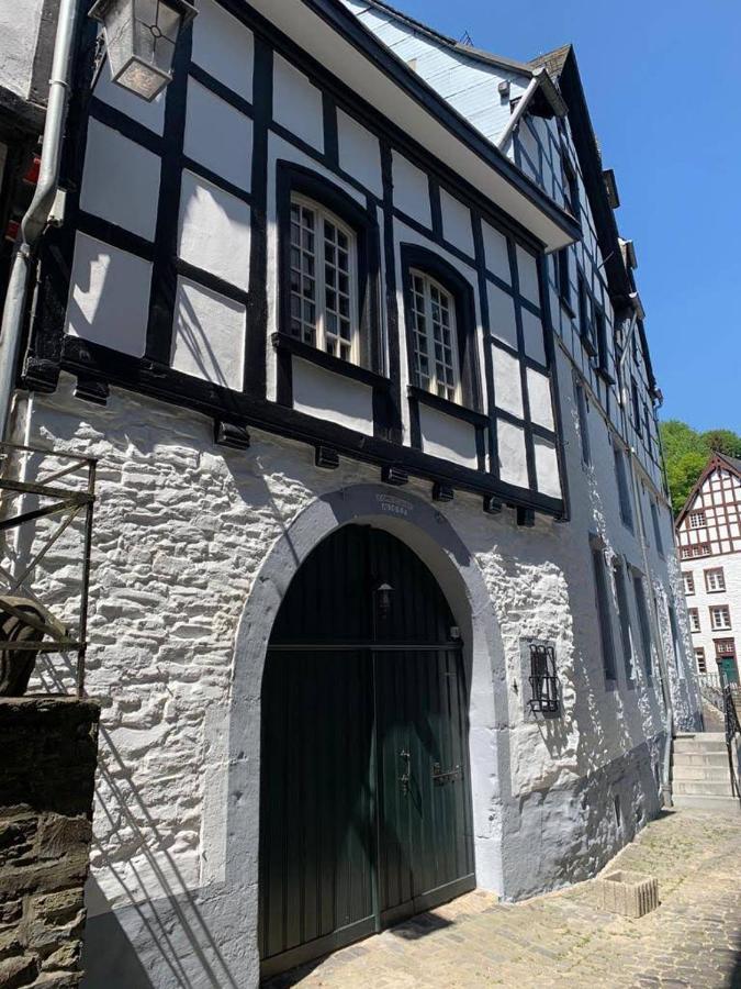 Manoir -1654- Historisch Schlafen In Monschaus Altstadt 外观 照片