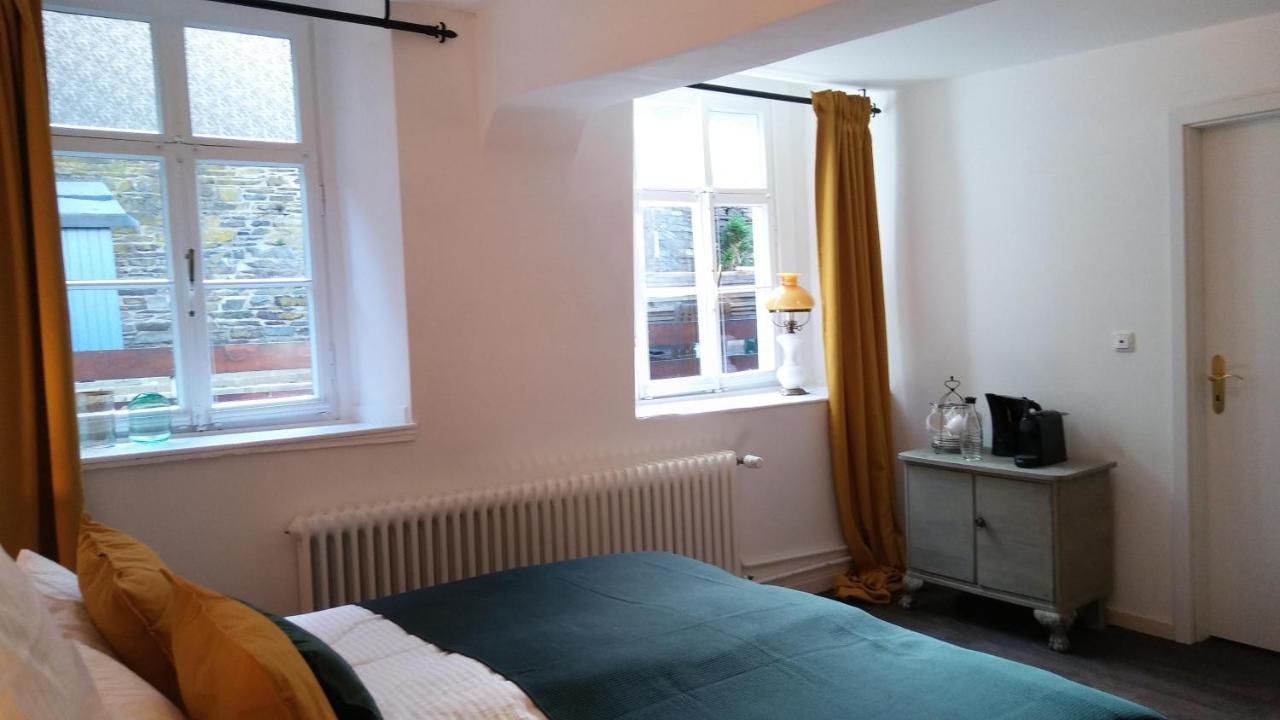 Manoir -1654- Historisch Schlafen In Monschaus Altstadt 外观 照片